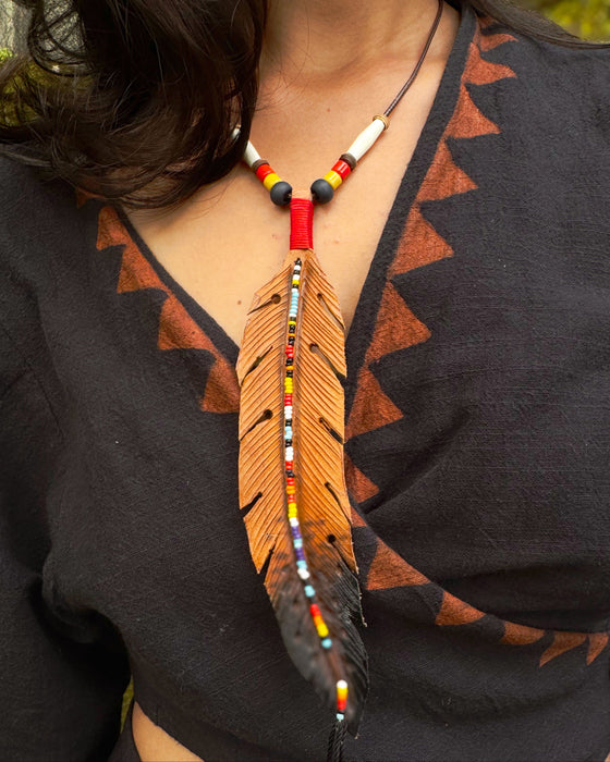 Eagle Feather Amulet Necklace – Adjustable Buffalo Leather Tribal Shaman Jewelry – Unisex Native Spirit Necklace – Indian Style Jewelry