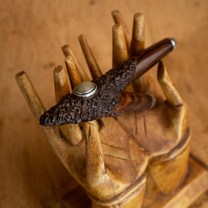 Rosewood Ethnic Pipe with Ye Ming Zhu Stone | Handcrafted Applicator for Ceremony