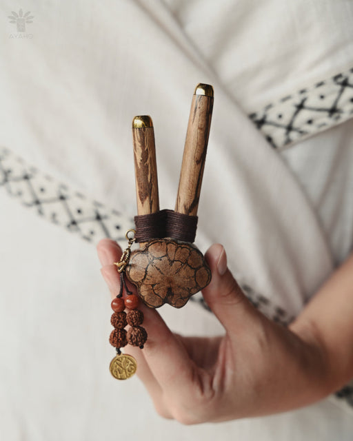 kuripe pipe
tepi kuripe
hape snuff
hape applicator
herbal medicine
shamanic tools
wooden smoking pipes
kuripe applicator
protection kit
handmade pipes
handcrafted gifts
unique gift
herb pipe