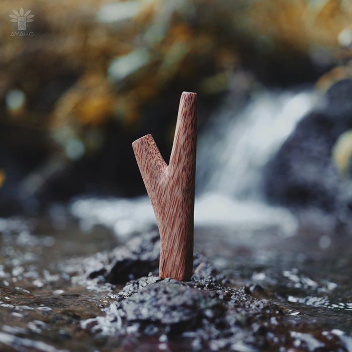 Hand-Carved Coconut Wood Kuripé