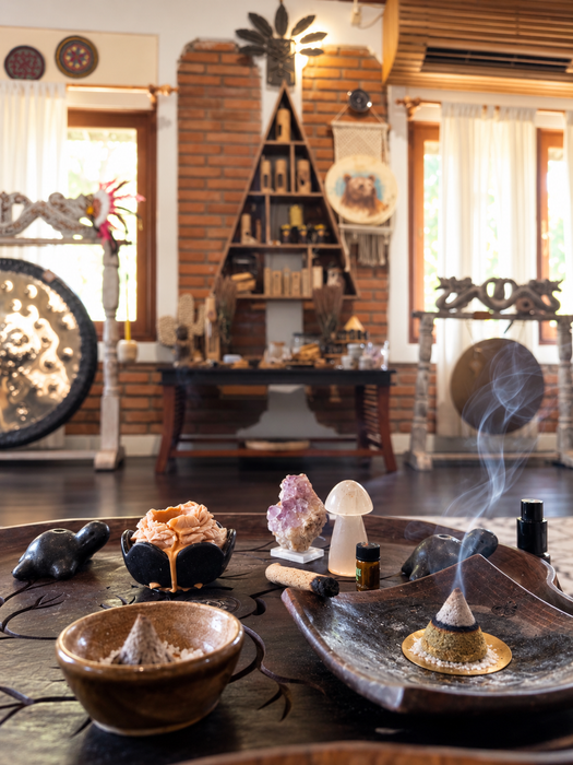 Agarwood Incense Cones | Slow-Burning Aroma for Meditation, Relaxation & Sacred Ritual