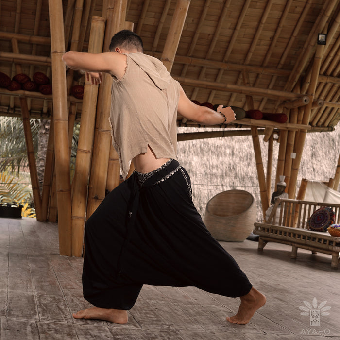 Alladine pants with white pattern for relaxation and travel