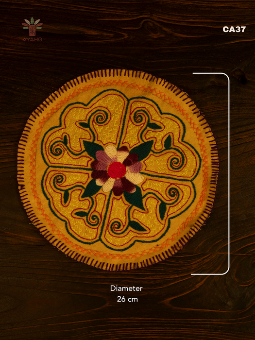 Hand-Embroidered Shipibo Altar Mat 26 cm