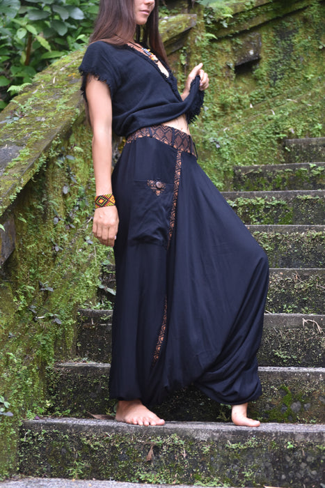 Great for lounging at home, Comfy Boho Pants Alladine, Brown Pattern RAYON offer a cozy and relaxed vibe.