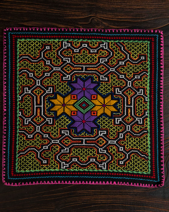 Hand-Embroidered Shipibo Altar Mat 37 cm