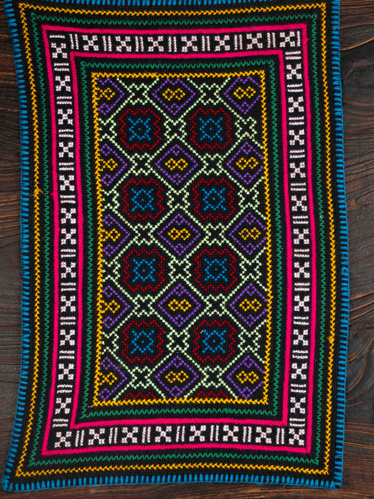 Hand-Embroidered Shipibo Altar Mat 49 cm