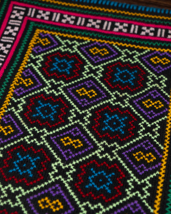 Hand-Embroidered Shipibo Altar Mat 49 cm