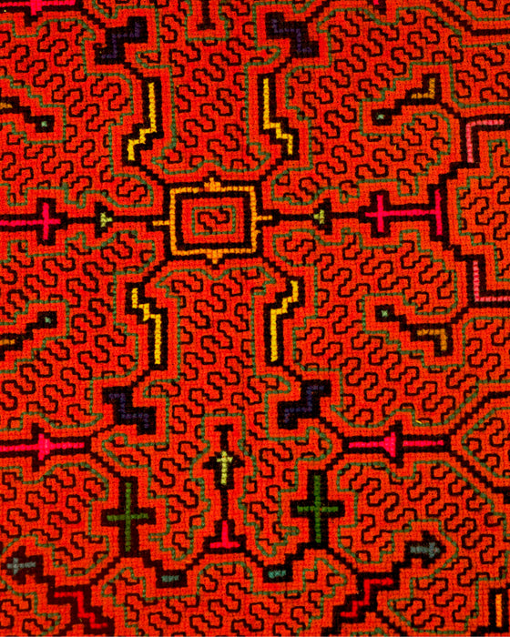 Hand-Embroidered Shipibo Altar Mat 42 cm