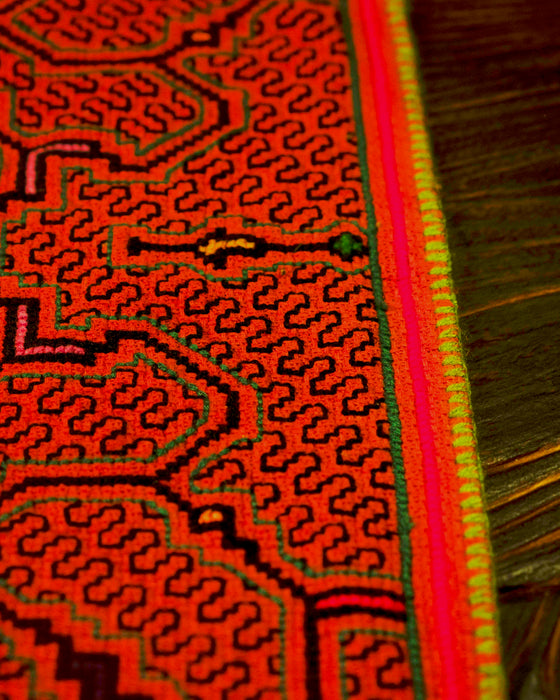 Hand-Embroidered Shipibo Altar Mat 42 cm