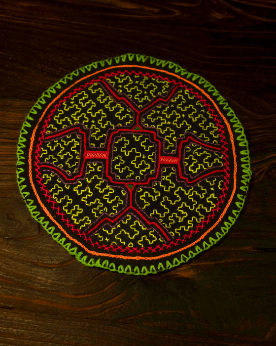 Hand-Embroidered Shipibo Altar Mat 19 cm