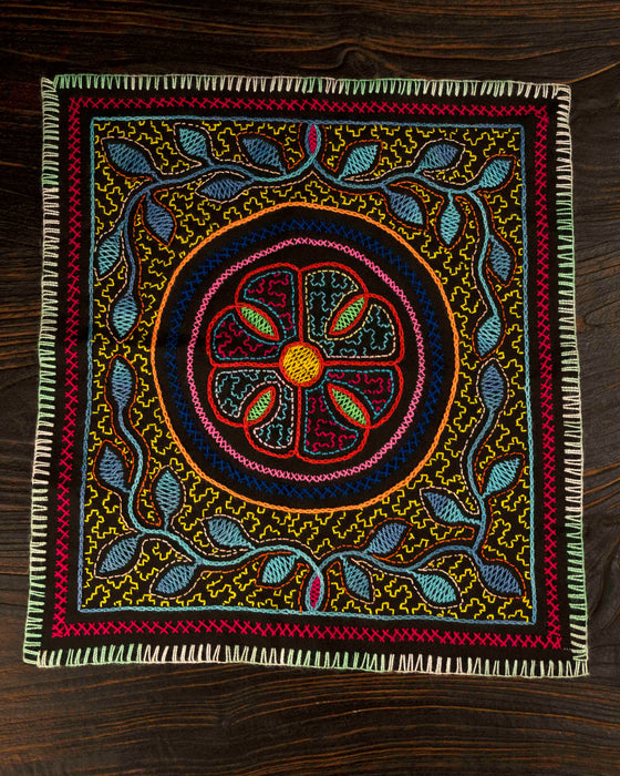 Hand-Embroidered Shipibo Altar Mat 37 cm