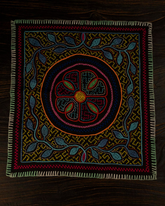 Hand-Embroidered Shipibo Altar Mat 37 cm