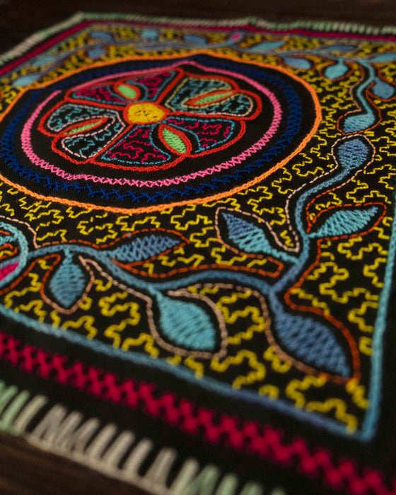 Hand-Embroidered Shipibo Altar Mat 37 cm