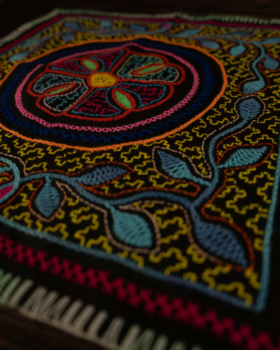 Hand-Embroidered Shipibo Altar Mat 37 cm