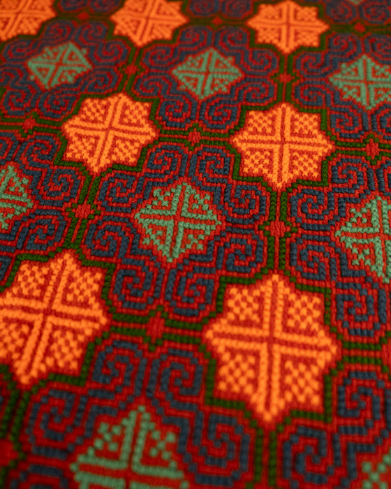 Hand-Embroidered Shipibo Altar Mat 44,5 cm