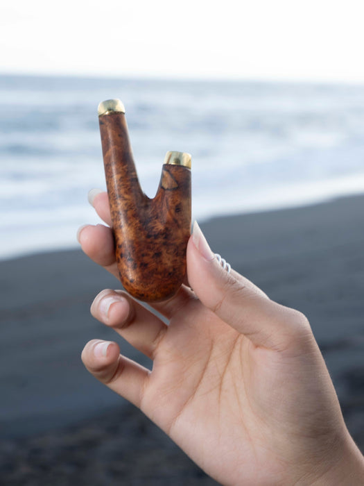 Mango Root Kuripe Pipe with Gold-Plated