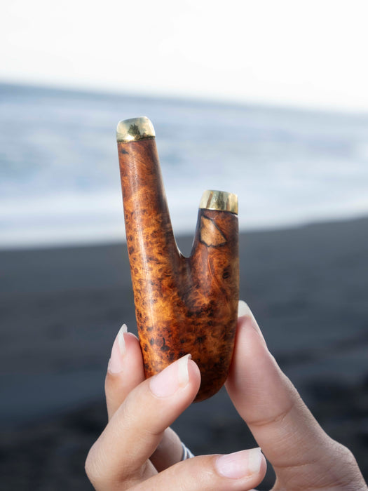 Mango Root Kuripe Pipe with Gold-Plated