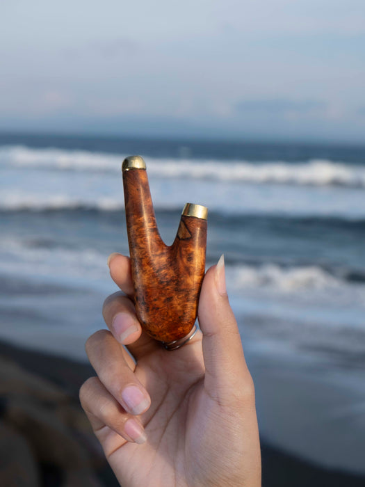 Mango Root Kuripe Pipe with Gold-Plated