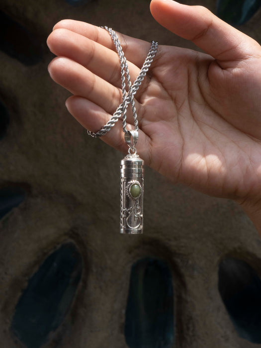 Silver Powder Bottle Amulet with Yumindzhu Stone