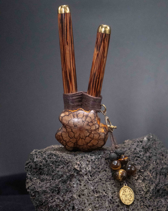 BANIAN wood Kuripe with bronze cups