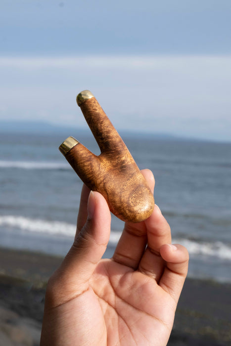 Mango Root Kuripe Pipe with Gold-Plated