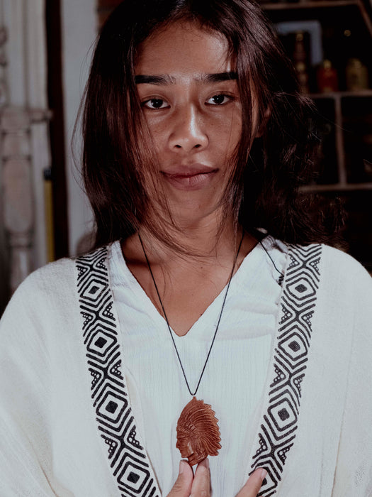 Indian Face Half Amulet – Handcrafted Spiritual Talisman