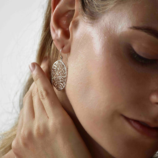 Enhance your style with our Tree of Life pure silver earrings, more than just accessories but powerful talismans imbued with deep symbolism. Representing eternal growth and unity between the spiritual and material worlds, these earrings harmonize your energies and offer protection, making them a perfect gift of happiness and balance.