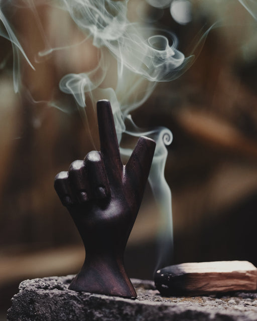 Hand-Shaped Kuripe Pipe 3D, a versatile tool ideal for hape/rapeh and other herbal medicines, perfect for shamanic rituals.