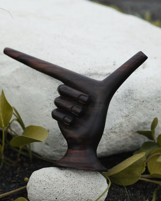 Warm natural tones of the Hand-Shaped Tepi 3D crafted from rosewood, creating an inviting aesthetic.