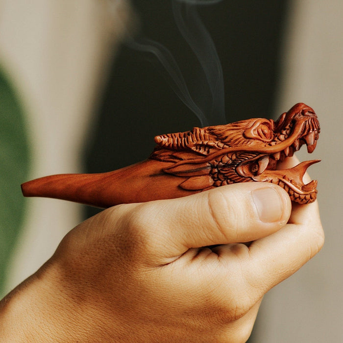 Carved wood smoking pipe «Dragon»