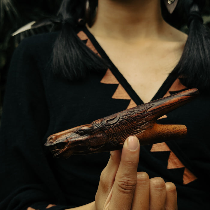 Handcrafted Rosewood Kuripe Pipe with Horse Totem – Shamanic Tool for Sacred Rituals 