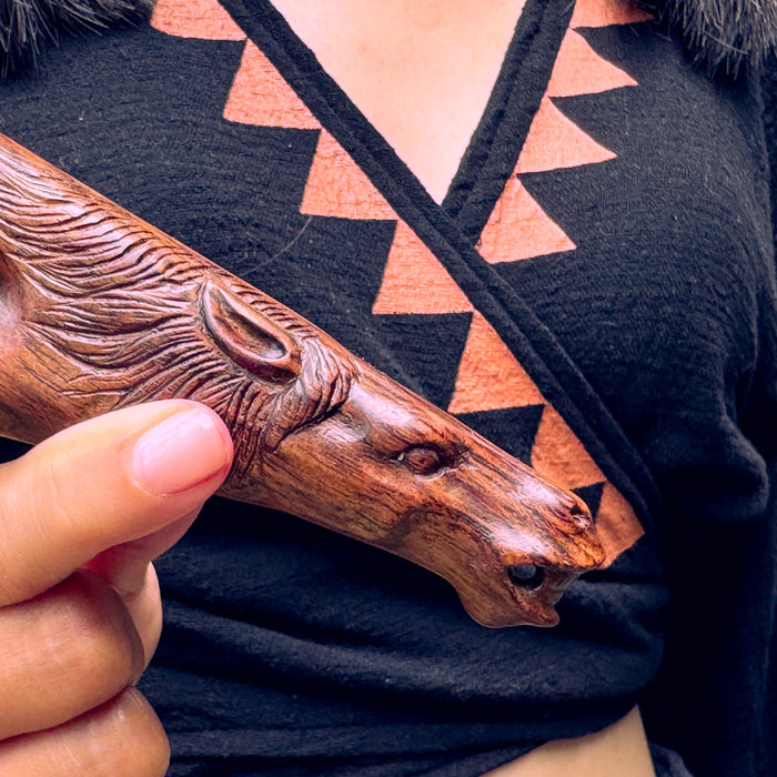 Handcrafted Rosewood Kuripe Pipe with Horse Totem – Shamanic Tool for Sacred Rituals 