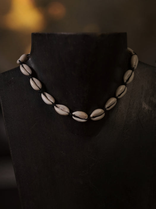 Shell choker “Spirit of Freedom”