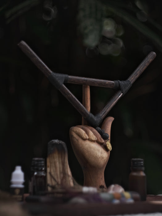 Tepi applicator for Rapé ceremonies