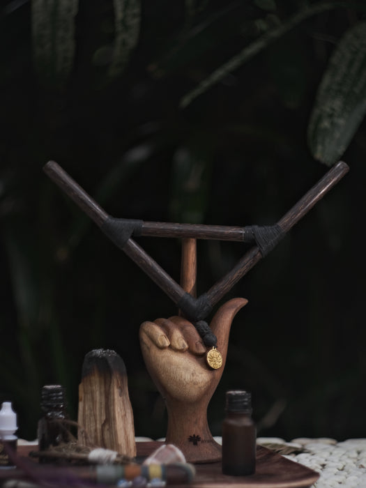 Tepi applicator for Rapé ceremonies