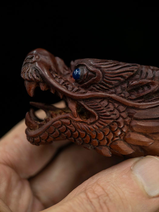 Dragon Smoking Pipe with Blue Ruby
