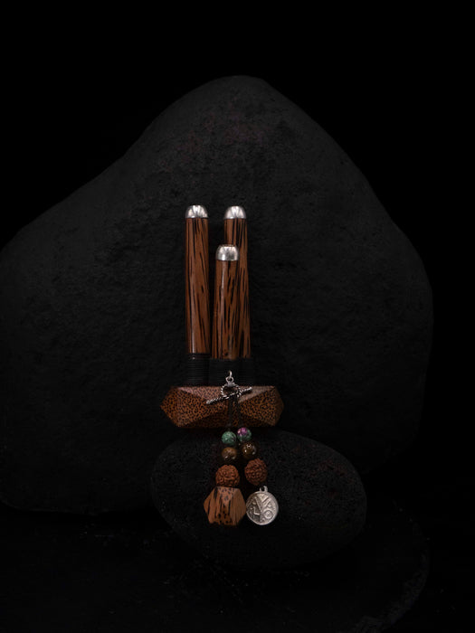 Kuripe double coconut wood