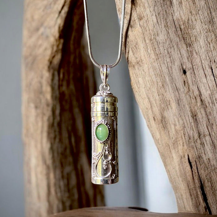 Silver Powder Bottle Amulet with Yumindzhu Stone