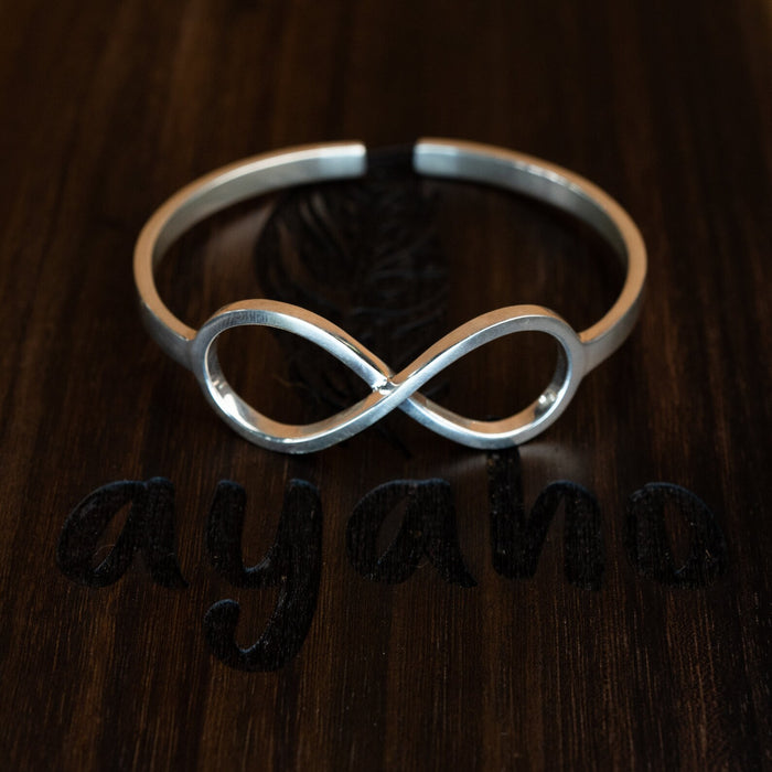 Magic Bracelet with symbol Of Infinity