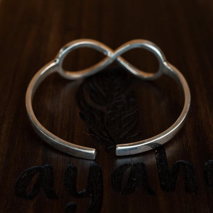 Magic Bracelet with symbol Of Infinity