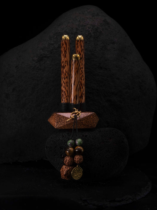 Kuripe double coconut wood