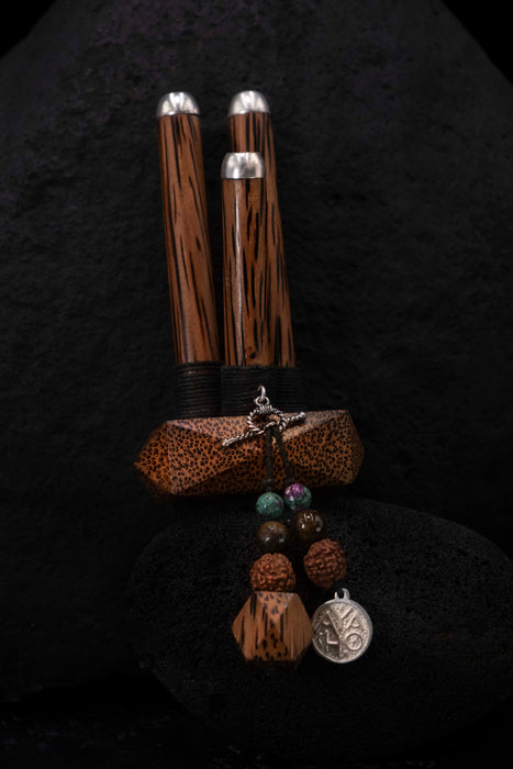 Kuripe double coconut wood