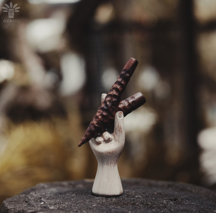 Shaman's Kit - tepi and kuripe