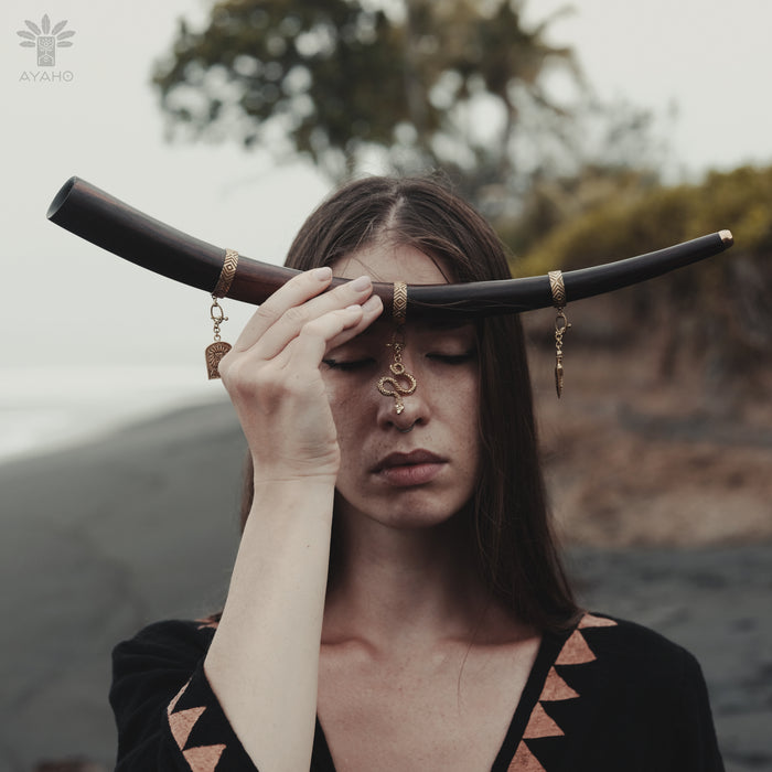 Rosewood Tepi with Bronze Cups – Handcrafted Rapé Applicator