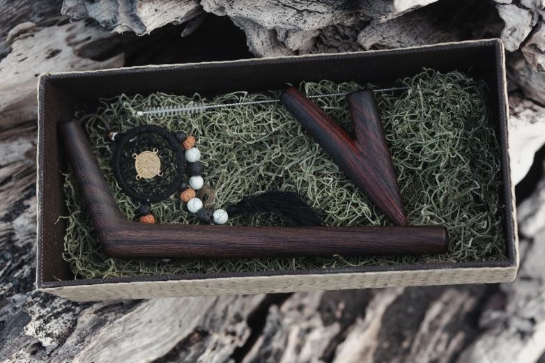 Rose Wood Tepi- Tepi Pipe for Hape Snuff - Tepi Kuripe - Wooden Smoking Pipe for Sacred Herbal Medicine - Shamanic Tools