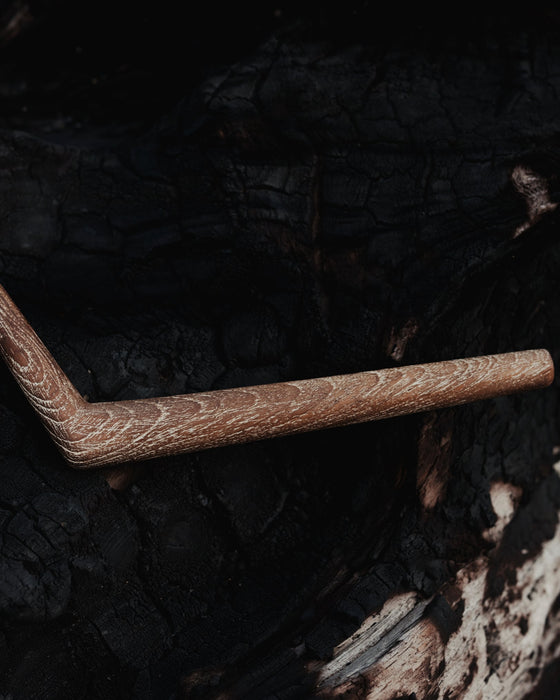 Artisan craftsmanship of the Teakwood Rustic Whitewash Tepi, reflecting quality and attention to detail.

