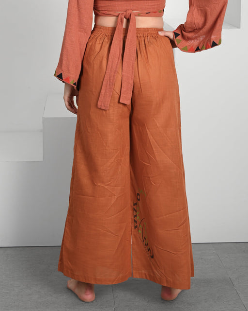 Comfortable Thai Pants in Bright Orange SLUB Cotton"

    These pants offer freedom of movement and a trendy look, making them ideal for warm days.
