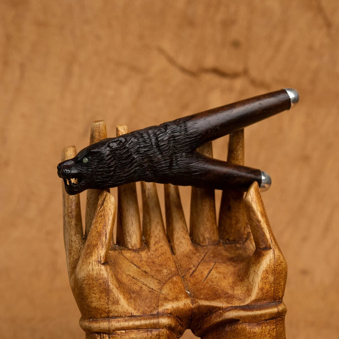 Jaguar Kuripe Pipe: Rosewood Hape Snuff Applicator