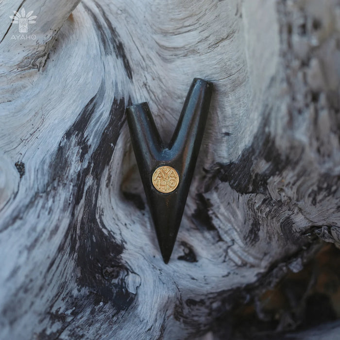 Kuripe From Volcanic Stone model V -   bronze logo