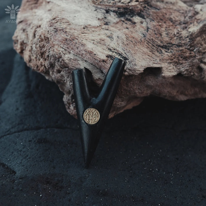 Kuripe From Volcanic Stone model V -   bronze logo